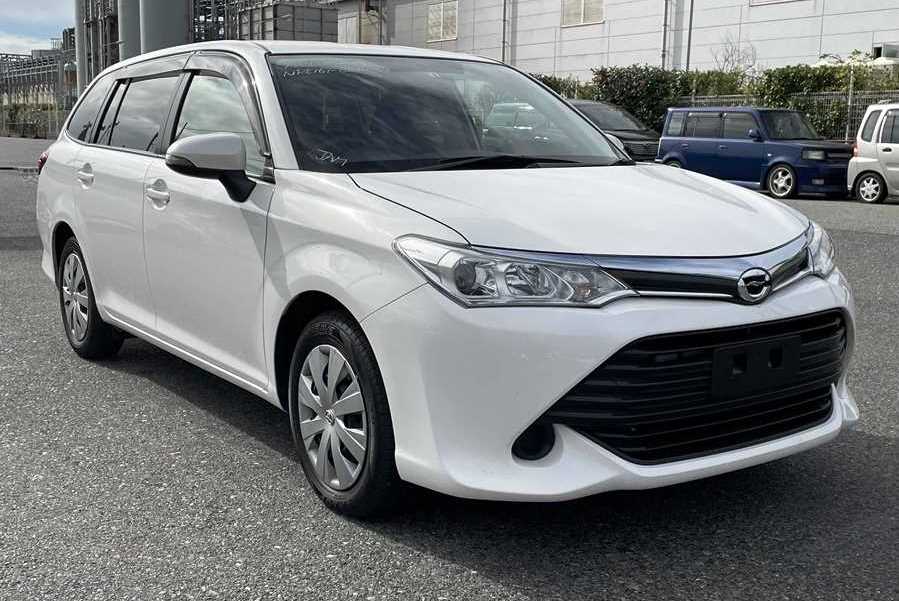 toyota fielder